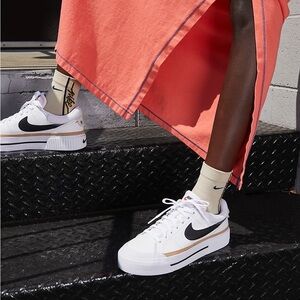 Nike Court Legacy Lift Women’s size 7.5